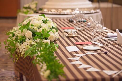 nĩuC_tFA\łȓTQbgł܂